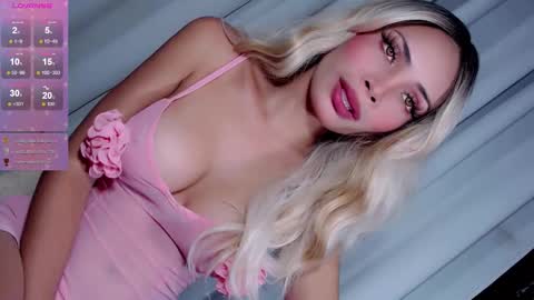 Olivia online show from 10/06/25, 08:23