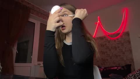 mysterious_wink online show from 12/05/25, 05:31