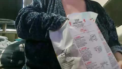 mysteriouswoman18 online show from 10/04/25, 09:24