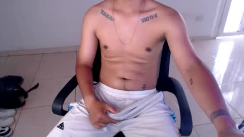 Snapshot of mysteryboy_thin16 chatting on 04/02/26, 09:23 mysteryboy_thin16 online show from 04/02/26, 09:23