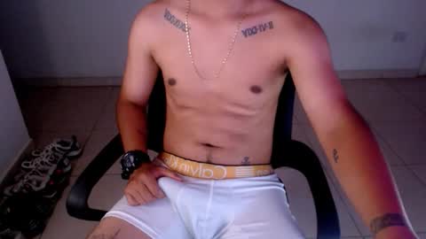 Snapshot of mysteryboy_thin16 chatting on 05/22/26, 11:32 mysteryboy_thin16 online show from 05/22/26, 11:32