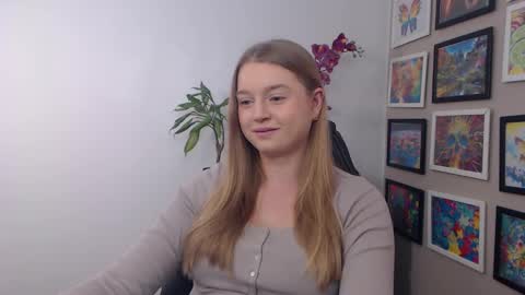 Erica online show from 12/04/24, 08:56