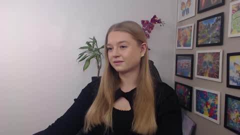 Erica online show from 12/05/24, 09:06