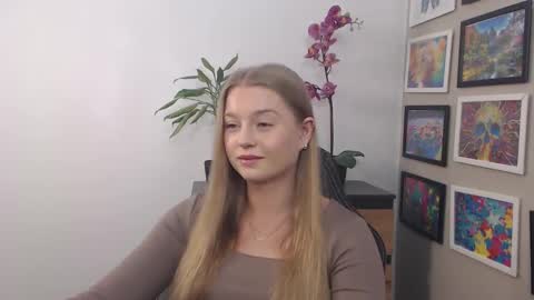 Erica online show from 03/04/25, 06:37