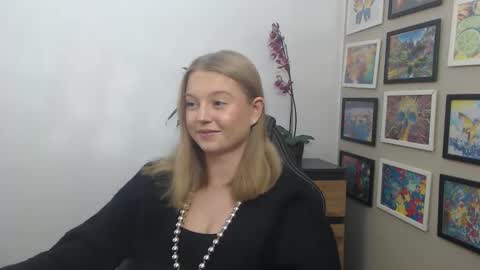 Erica online show from 11/20/25, 09:09