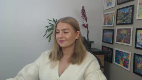 Erica online show from 12/17/25, 10:32