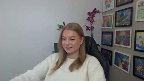 Erica online show from 04/13/26, 09:48