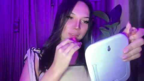 UR GIRL NEXTDOOR online show from 04/09/26, 07:47