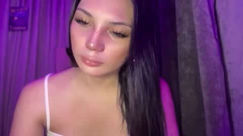 UR GIRL NEXTDOOR online show from 04/18/26, 03:21