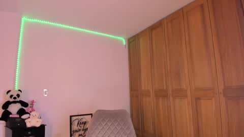 Elena online show from 03/05/25, 10:10