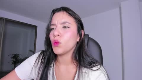 Elena online show from 10/30/25, 01:07