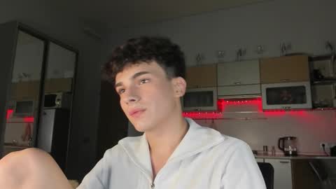 Evan Brown online show from 09/16/25, 04:08