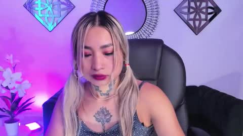 Snapshot of mystic_nova_ chatting on 03/01/26, 11:23 mystic_nova_ online show from 03/01/26, 11:23