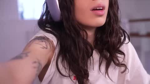 MILLI online show from 10/27/25, 09:46