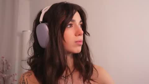 MILLI online show from 11/18/25, 09:14