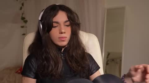 MILLI online show from 12/03/25, 07:38