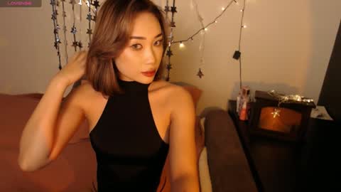 Snapshot of mysticsirenn chatting on 12/04/24, 02:42 mysticsirenn online show from 12/04/24, 02:42