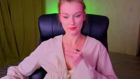 mysticvenus_ online show from 03/11/26, 04:35