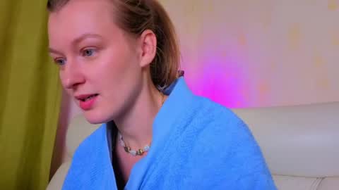 mysticvenus_ online show from 04/01/26, 01:41