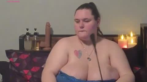 Mzjuicybootay online show from 12/01/25, 03:28