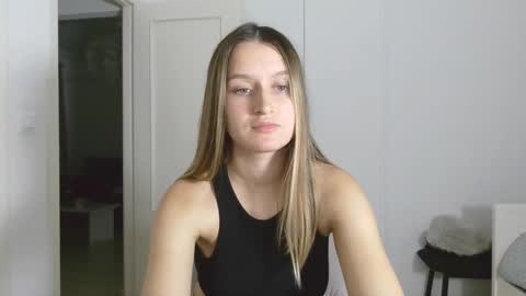Snapshot of n0names chatting on 12/01/24, 04:29 Eva online show from 12/01/24, 04:29