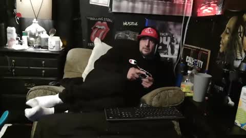 Snapshot of n3v3rpanic1 chatting on 01/04/25, 07:24 SnackPants online show from 01/04/25, 07:24