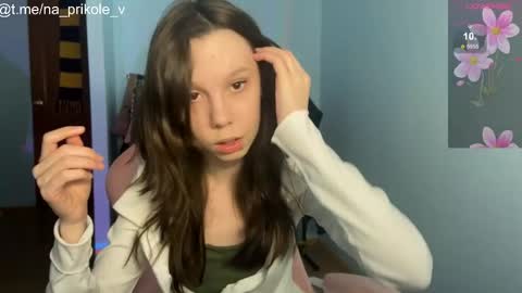 Snapshot of na_prikole_ chatting on 10/01/25, 01:22 Vanessa and Julia  online show from 10/01/25, 01:22