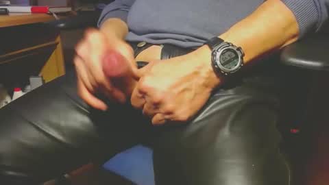 Snapshot of naaapa chatting on 12/11/24, 03:37 naaapa online show from 12/11/24, 03:37