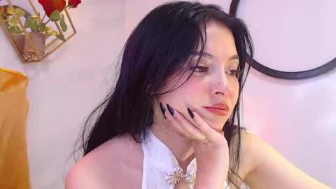 naamah_b online show from 01/31/25, 02:28