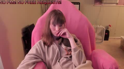 Snapshot of nacmar chatting on 02/04/25, 09:41 Natalie Marlo online show from 02/04/25, 09:41