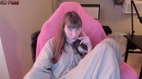Snapshot of nacmar chatting on 09/26/25, 02:15 Natalie Marlo online show from 09/26/25, 02:15