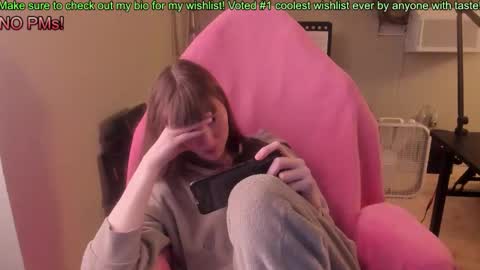 Natalie Marlo online show from 10/24/25, 05:15