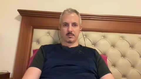 Snapshot of naco20l chatting on 12/03/25, 02:41 naco20l online show from 12/03/25, 02:41