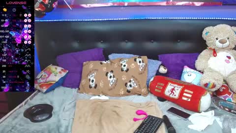 nadia_84 online show from 01/13/25, 11:17