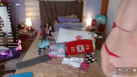 nadia_84 online show from 11/14/25, 12:37