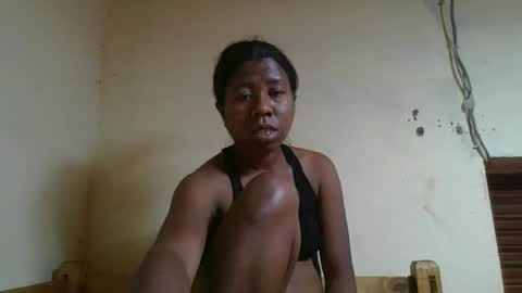 nadiasando online show from 11/25/25, 08:14