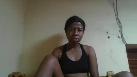 nadiasando online show from 11/30/25, 07:01