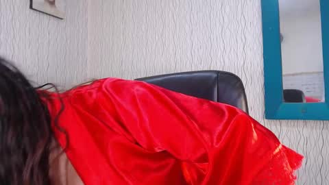 Snapshot of nadiawhite_ chatting on 03/06/25, 09:47 Nadia online show from 03/06/25, 09:47