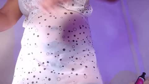 Nadia online show from 12/14/25, 09:14