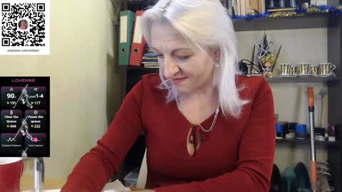 Nadin online show from 12/24/24, 10:22