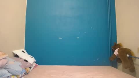 Snapshot of nadinnnea chatting on 01/15/25, 10:49 nadinnnea online show from 01/15/25, 10:49