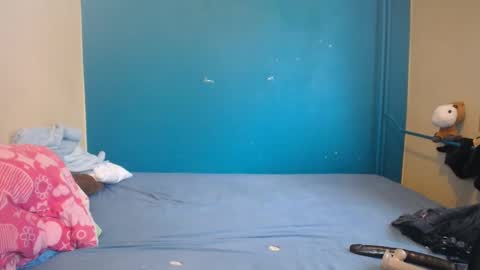 Snapshot of nadinnnea chatting on 03/10/25, 01:21 nadinnnea online show from 03/10/25, 01:21