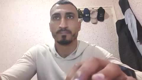 Snapshot of nadirff16 chatting on 02/14/26, 11:29 V online show from 02/14/26, 11:29