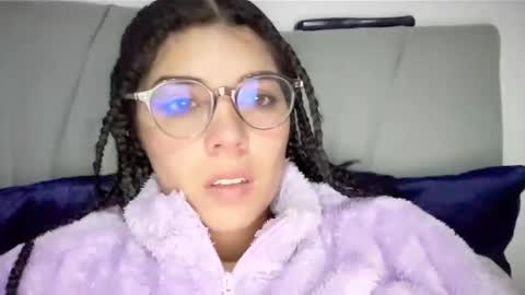 Snapshot of naduu__xx chatting on 01/03/25, 03:05 naduu__xx online show from 01/03/25, 03:05