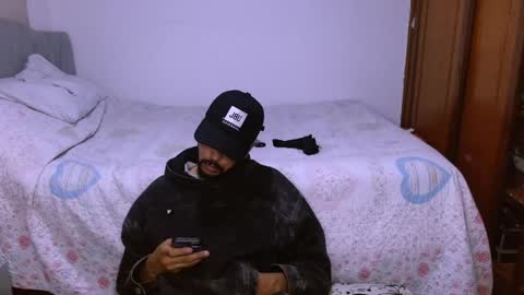 Snapshot of naduu__xx chatting on 02/03/25, 11:47 naduu__xx online show from 02/03/25, 11:47