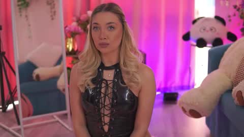 Snapshot of nadyablue chatting on 02/01/26, 10:47 Nadia online show from 02/01/26, 10:47