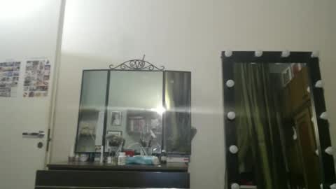 nadyagt online show from 05/15/26, 09:11