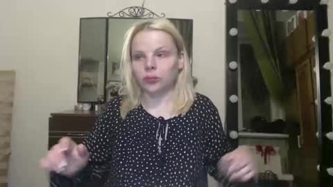nadyagt online show from 05/17/26, 08:49