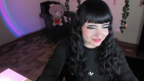 Snapshot of naeniademont chatting on 05/28/26, 01:52 naeniademont online show from 05/28/26, 01:52