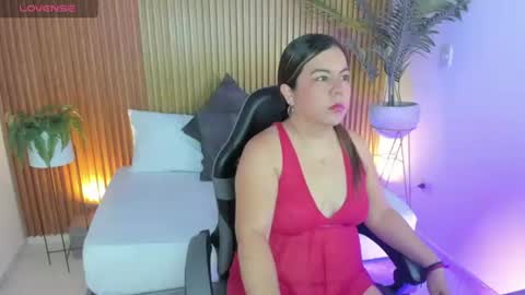 N A H I A online show from 06/10/26, 12:04